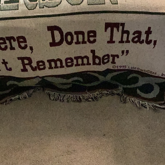 FINAL SALE “Genuine Antique Person Been There Done That Can’t Remember” Throw - Picture 7 of 9